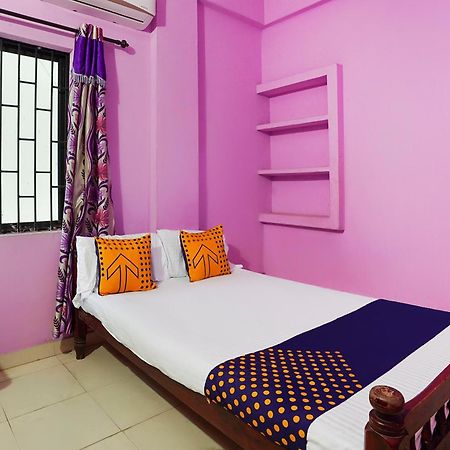 สปอต ออน 66098 โรฮินี เรซิเดนซี Hotel Edayur ภายนอก รูปภาพ