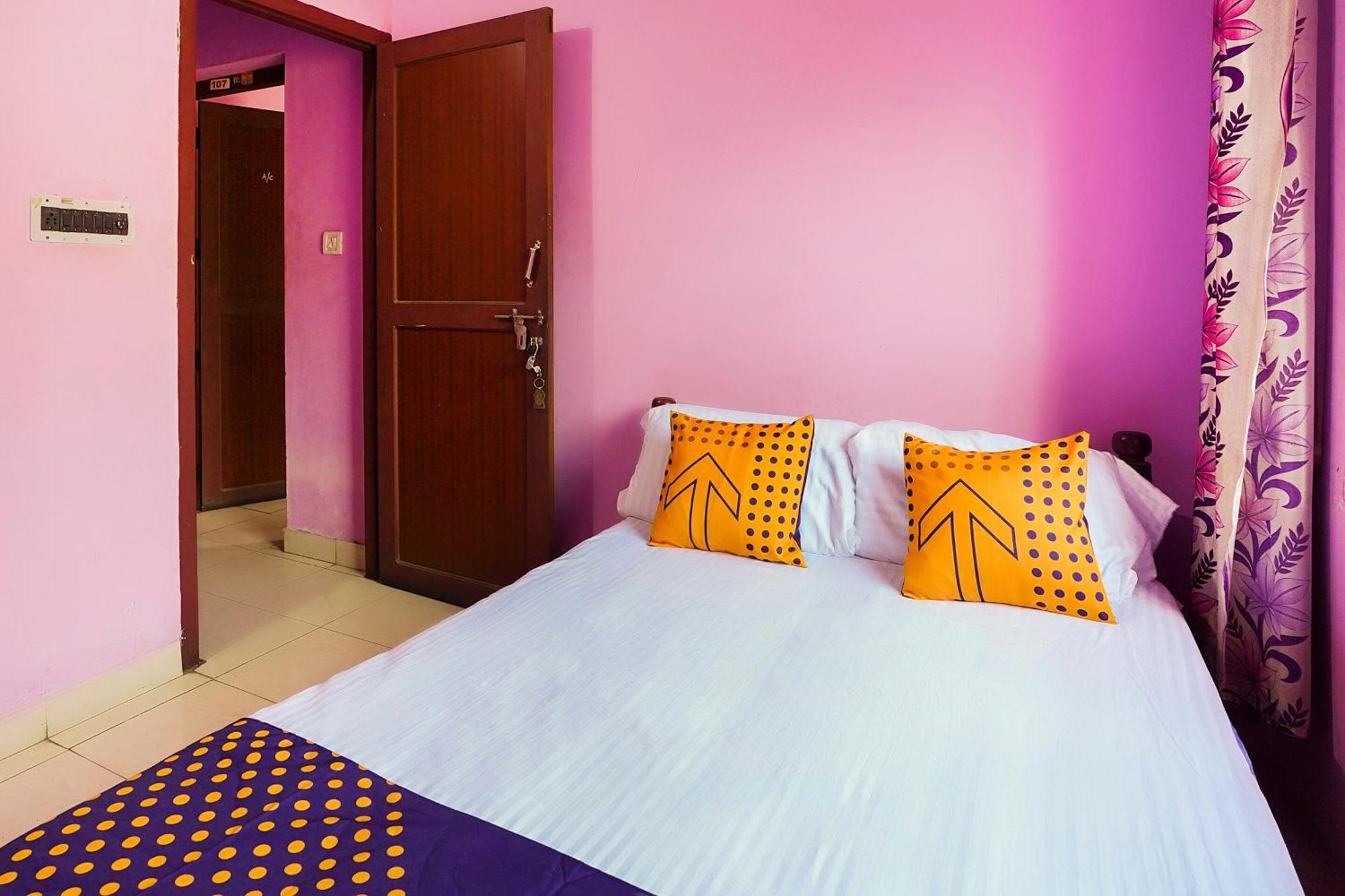 สปอต ออน 66098 โรฮินี เรซิเดนซี Hotel Edayur ภายนอก รูปภาพ