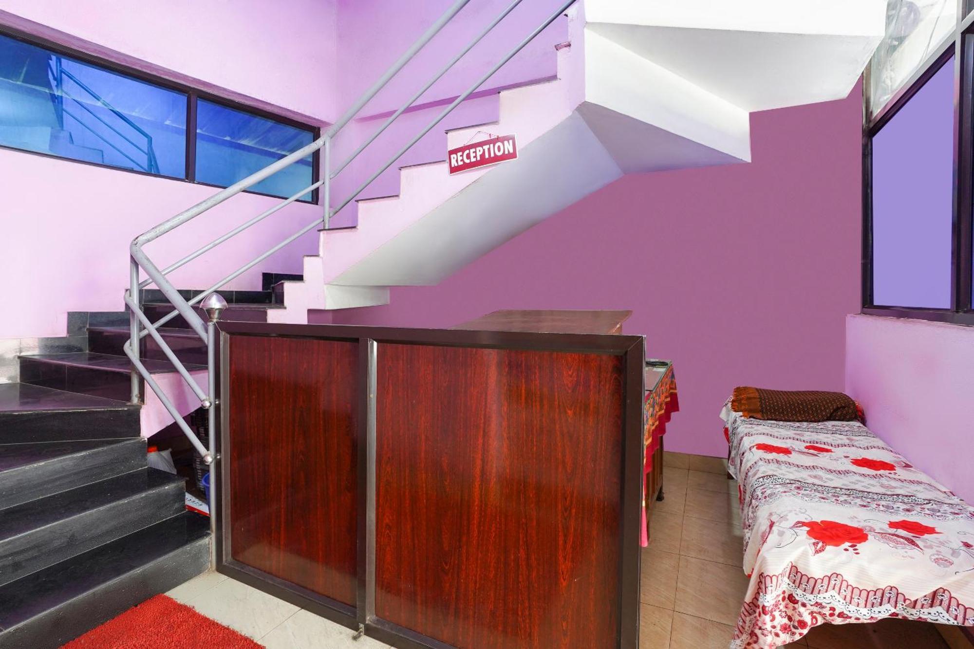 สปอต ออน 66098 โรฮินี เรซิเดนซี Hotel Edayur ภายนอก รูปภาพ